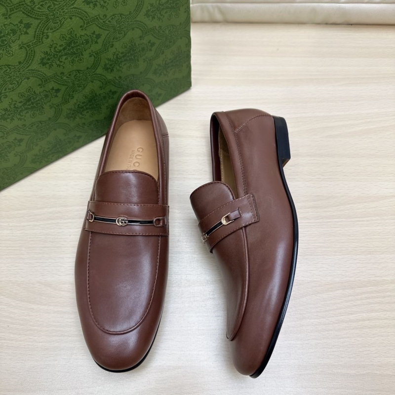 G*u*i leather shoes